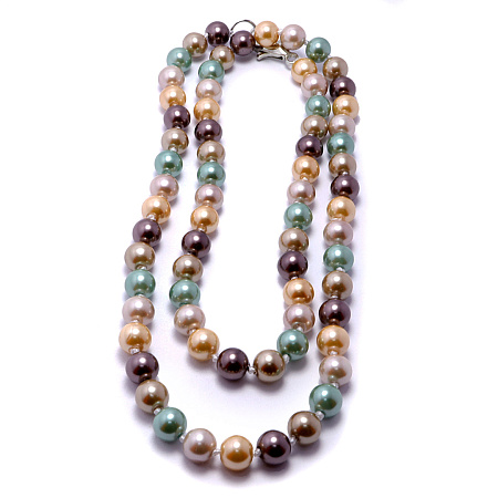 Бусы в ассортименте