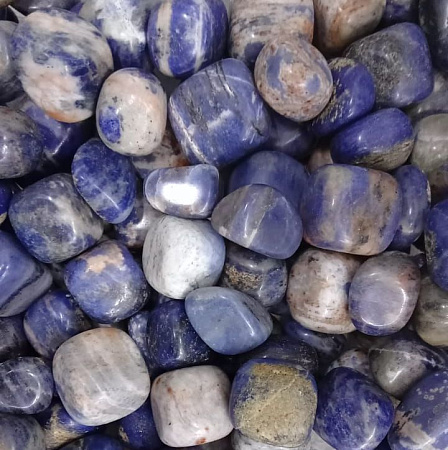 Камень Галтовка Содалит привлекает удачу и счастье