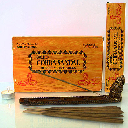 Благовония Golden Cobra Sandal уп12-шт Масала любовный оберег