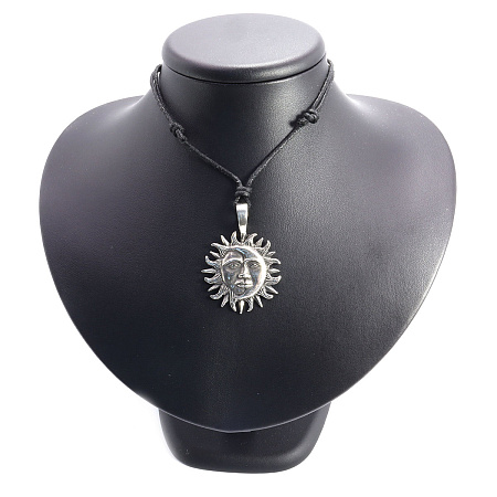 Кулон Амулет Солнце и Луна дарует власть